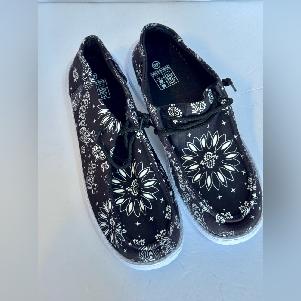 Black and White Paisley Slip-On Shoes